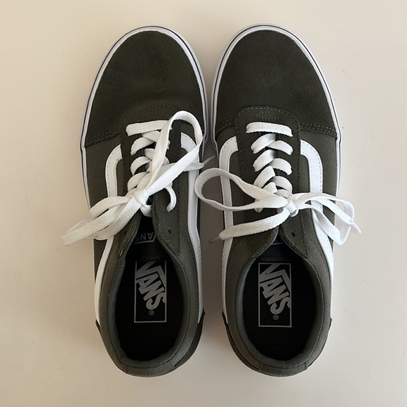 Vans Sneakers - Picture 2 of 6